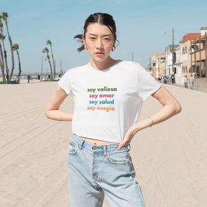 Mujer Naturista Quote-Flowy Cropped Tee